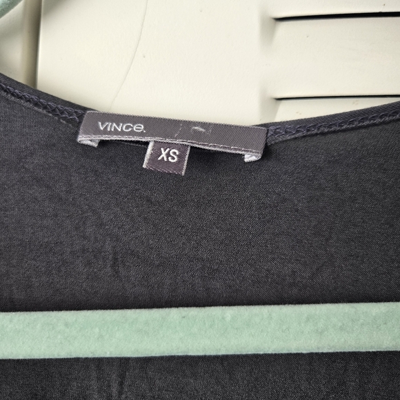 Vince Grey Sleeveless Dress XS Gather Round Neck Midi Wiggle #221 - Picture 3 of 5